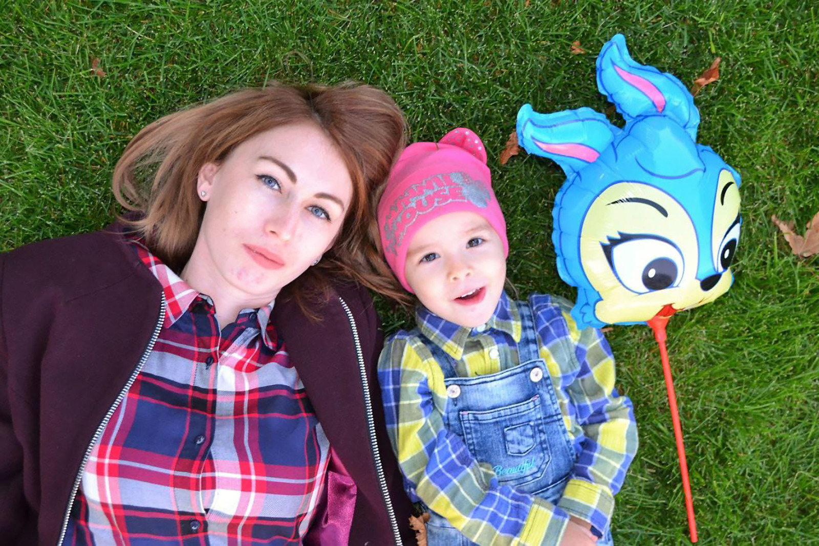 Antonina and her daughter Varvara pictured in the park near Drama Theatre in Mariupol before the escalation of the war 